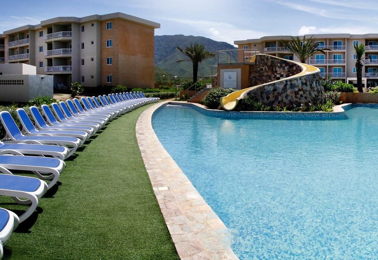 41195057_2156644997692772_2550525406281203712_n (1)